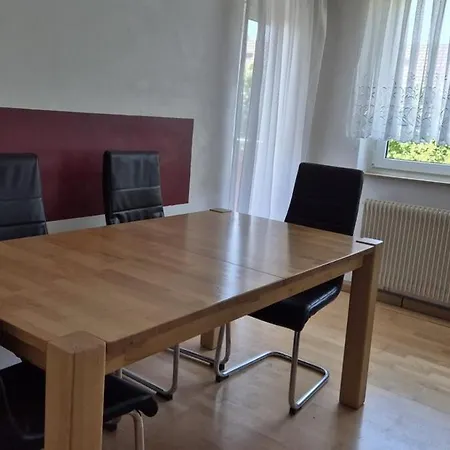 Citynahe 3,5-zi-whg Mit Balkon דירה *