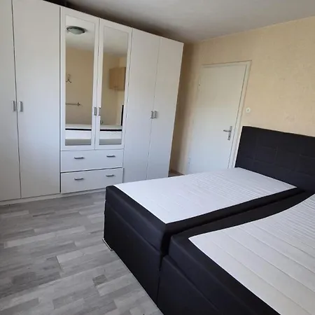 דירה Citynahe 3,5-zi-whg Mit Balkon