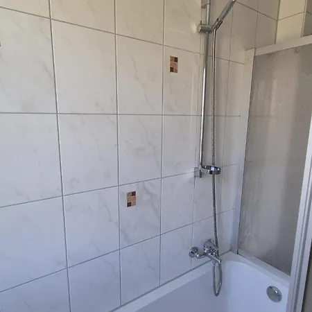 Citynahe 3,5-zi-whg Mit Balkon דירה *